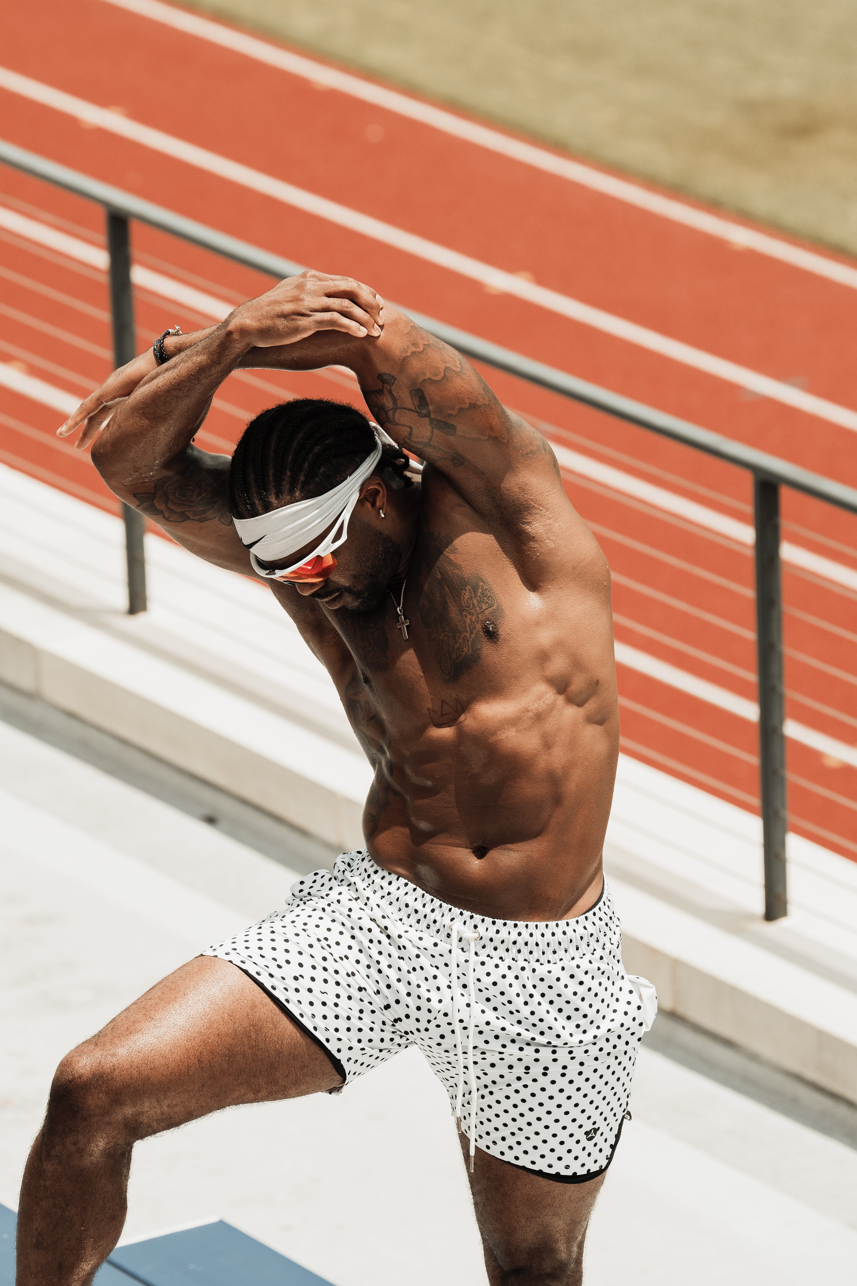 Aura Athletics Performance Short 6in - Polka Dot