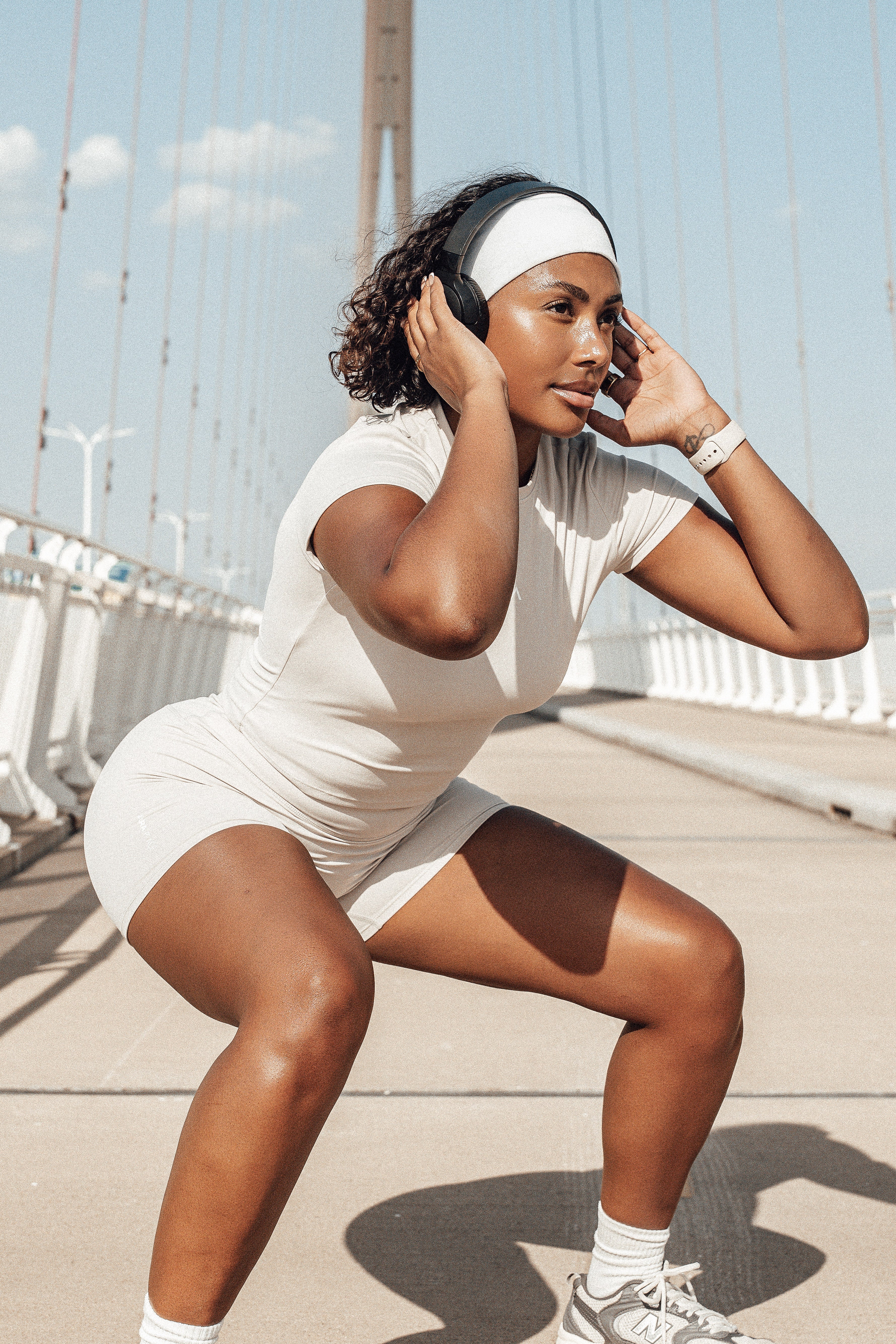 Core Finese Biker Shorts - Off White